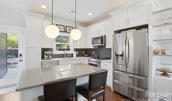 715 E 28th St, Charlotte, NC 28205
