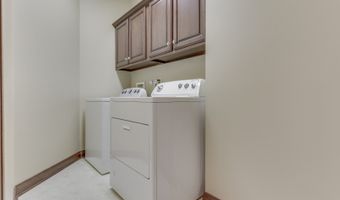 20 Forrests Edge Ct, Indianapolis, IN 46227