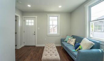 16 PAROLE St, Annapolis, MD 21401
