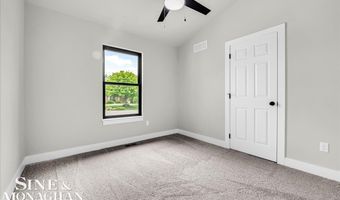 144 Channelsyde Dr, Algonac, MI 48001
