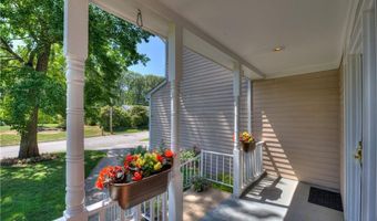 84 Bakewell Ct, Cranston, RI 02921
