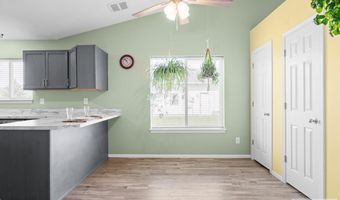 2851 E Chasewood Dr, Ammon, ID 83406