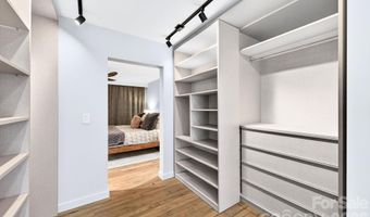 48 Woodvale Ave, Asheville, NC 28804