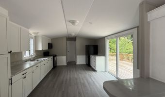 21 Valley Dr, Belmont, NH 03220