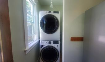 38 Summit Ave Apt 2, Albany, NY 12209