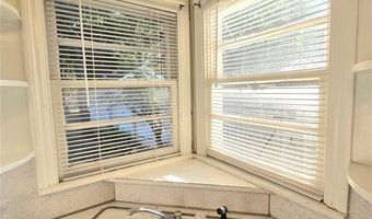 808 E Elm St, Altus, OK 73521