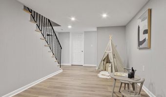 68 Charles St, Boston, MA 02136