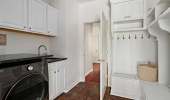 712 CHILDS POINT Rd, Annapolis, MD 21401