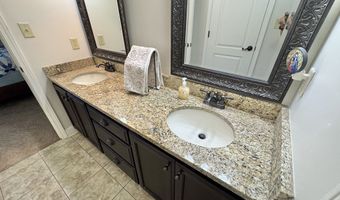 106 Cambridge Cv, Batesville, MS 38606