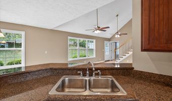 157 Stoneybrook Dr, Abingdon, VA 24210