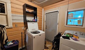 738 W 1st St, Alice, TX 78332
