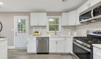 1254 DOGWOOD Rd, Arnold, MD 21012
