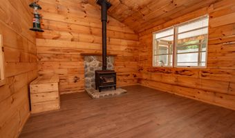 40-1 Bates Rd, Abbot, ME 04406