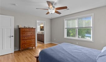 25 Ironwood Dr, Coventry, RI 02816