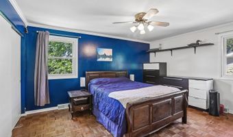 523 Maplewood Dr, Antioch, IL 60002