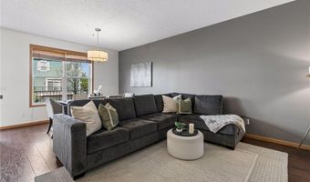 15592 Eagles Nest Way, Apple Valley, MN 55124