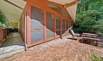 172 Greenville Rd, North Smithfield, RI 02896