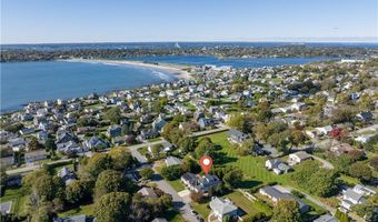 4 James St, Middletown, RI 02842