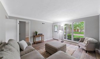 9928 Bonton Dr, Affton, MO 63123