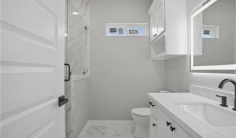 151 N 9th St, Aransas Pass, TX 78336