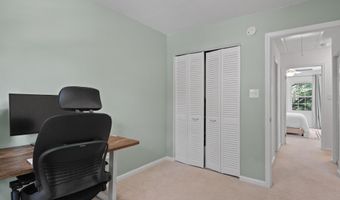 811 GIBBON St, Alexandria, VA 22314