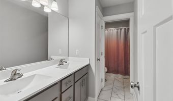 3510 NW Reinhart Dr, Ankeny, IA 50023