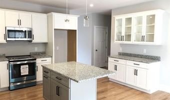 32 Gypsum Ln 30, Chester, NH 03036