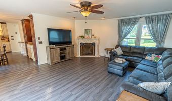 19328 Stirrup Dr, Abingdon, VA 24211