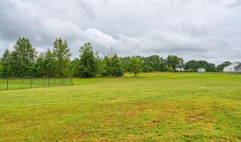 221 Little Man Dr, Boiling Springs, SC 29316