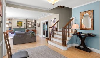 94 Lovett St, Beverly, MA 01915