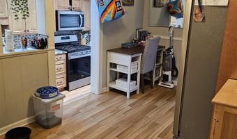 216 Marlin Rd, Absecon, NJ 08201