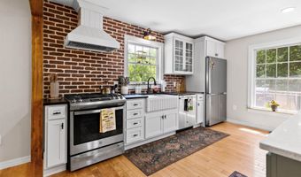 10 Rocky Top Ln, Ashland, NH 03217