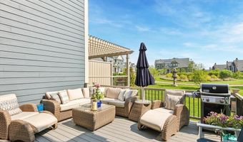 821 GREENWICH Dr, Ambler, PA 19002
