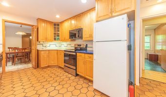 1877 Arlington Blvd, Ann Arbor, MI 48104