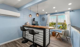 109 5th St, Aurora, IN 47001