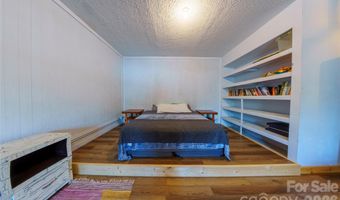 84 Forest Trl, Balsam Grove, NC 28708