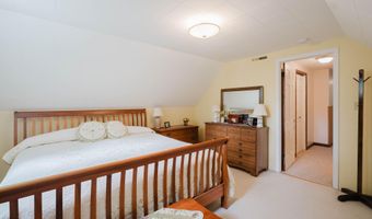 87 Hollywood Ave, Albany, NY 12208