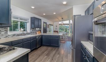 7077 Funkhouser St, Bonners Ferry, ID 83805