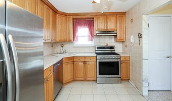 49 Lee Ave, Albertson, NY 11507