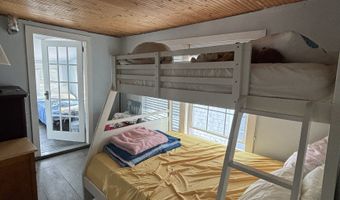 112 Limewood Ave, Branford, CT 06405