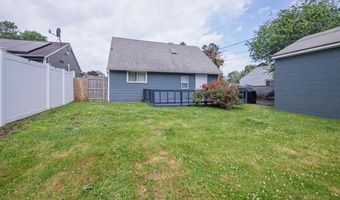 12 Jase Ct, Albany, NY 12208