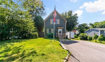 33 Wapping Dr, Bristol, RI 02809