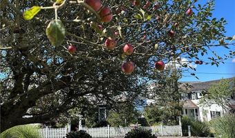 249 Tuckerman Ave 5, Middletown, RI 02842