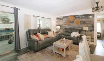 119 S SAINT THOMAS Cir, Apollo Beach, FL 33572