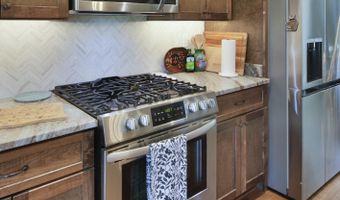 402 S CHINKAPIN Dr, Atoka, TN 38004