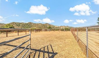 10204 Mount Olympus Valley Rd, Fallbrook, CA 92028