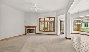 1908 Bent Tree Ct, Auburn, IN 46706