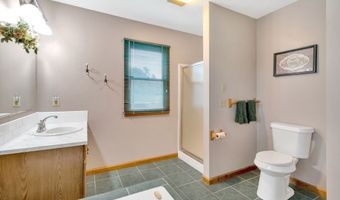 952 Three Rod Rd, Alden, NY 14004