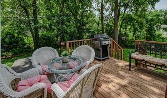2877 Glacier Valley Rd, Fitchburg, WI 53711