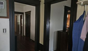 39 Roosevelt St, Bridgeport, CT 06608